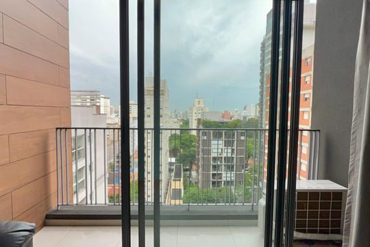 Varanda de kitnet/studio à venda com 1 quarto, 25m² em Pinheiros, São Paulo