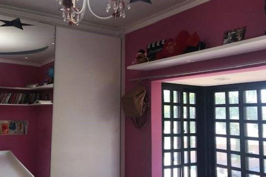 Quarto de casa de condomínio à venda com 3 quartos, 310m² em Taquara, Rio de Janeiro