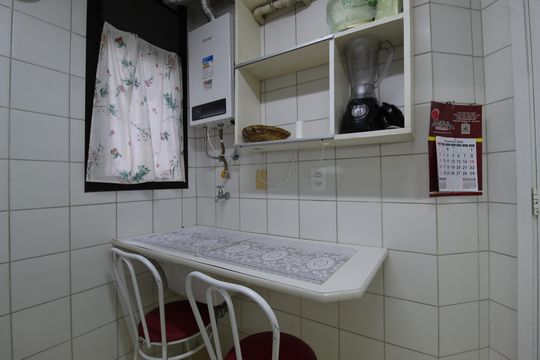 Cozinha de apartamento para alugar com 1 quarto, 45m² em Moema, São Paulo