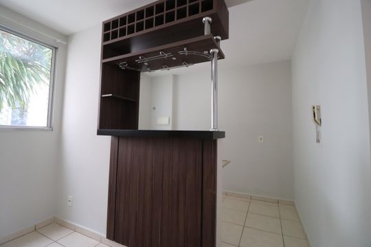 Cozinha de apartamento para alugar com 2 quartos, 50m² em Aclimação, Uberlândia