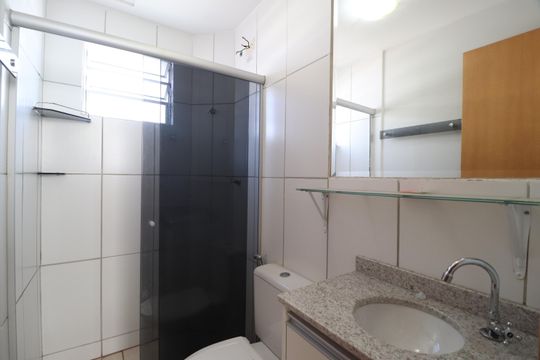 Banheiro Social de apartamento para alugar com 2 quartos, 50m² em Aclimação, Uberlândia