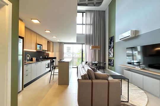 Sala de apartamento para alugar com 1 quarto, 77m² em Lagoa da Conceição, Florianópolis
