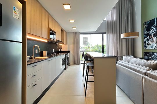 Cozinha  de apartamento para alugar com 1 quarto, 77m² em Lagoa da Conceição, Florianópolis