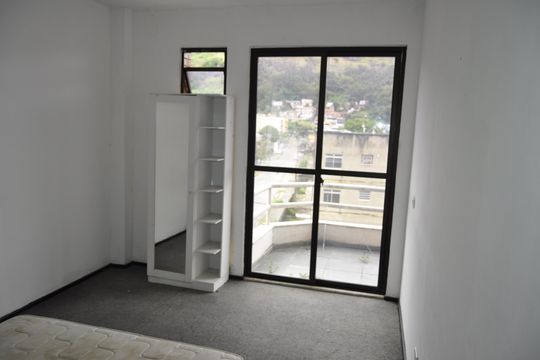 Apartamento para alugar com 3 quartos, 110m² em Cascadura, Rio de Janeiro