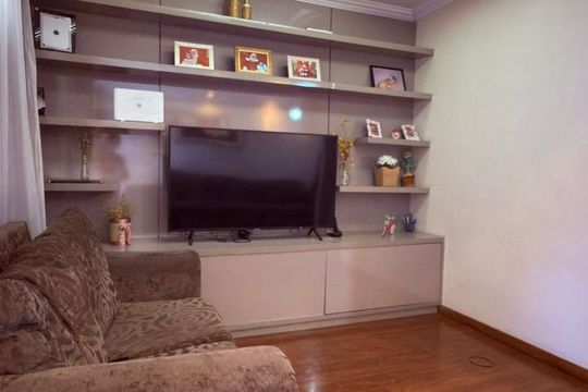 Casa à venda com 5 quartos, 260m² em Santa Maria, Belo Horizonte