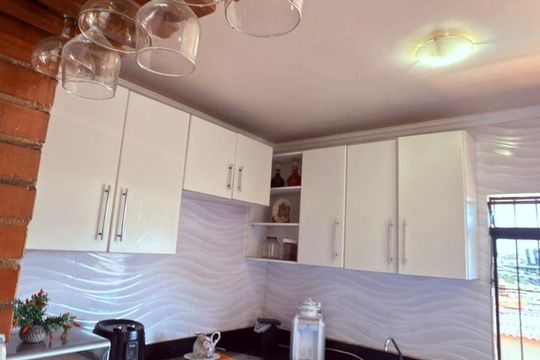 Casa à venda com 5 quartos, 260m² em Santa Maria, Belo Horizonte