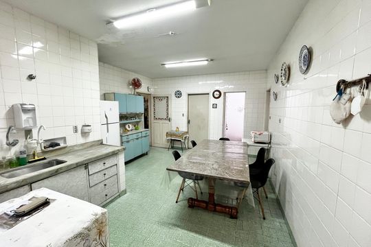 Cozinha de casa à venda com 3 quartos, 238m² em Sítio do Morro, São Paulo