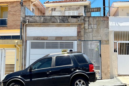 Fachada de casa para alugar com 1 quarto, 20m² em Vila do Bosque, São Paulo