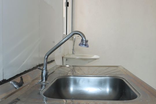 Sala/Cozinha de apartamento para alugar com 2 quartos, 50m² em Jardim Petrópolis, Cotia