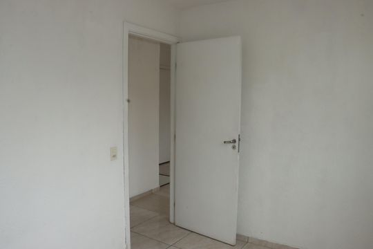 Quarto 1 de apartamento para alugar com 2 quartos, 50m² em Jardim Petrópolis, Cotia