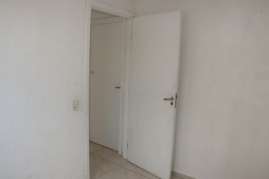 Quarto 2 de apartamento para alugar com 2 quartos, 50m² em Jardim Petrópolis, Cotia
