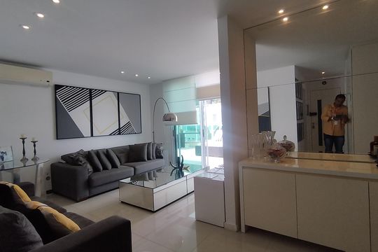 Apartamento à venda com 3 quartos, 193m² em Itaipu, Niterói