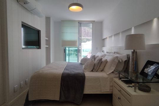 Apartamento à venda com 3 quartos, 193m² em Itaipu, Niterói