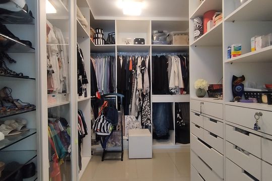 Apartamento à venda com 3 quartos, 193m² em Itaipu, Niterói