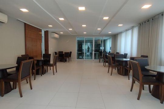 Apartamento à venda com 3 quartos, 193m² em Itaipu, Niterói