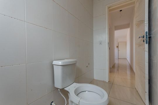Banheiro de apartamento à venda com 2 quartos, 54m² em Vila Sao Vicente, São Paulo