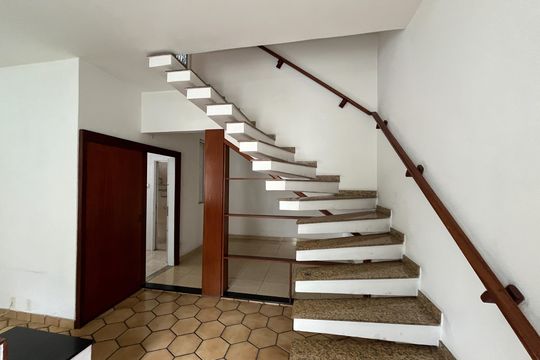 Sala de casa de condomínio à venda com 3 quartos, 204m² em Galeão, Rio de Janeiro