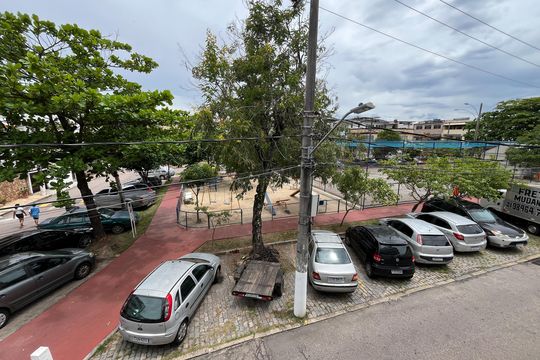 Vista de casa de condomínio à venda com 3 quartos, 204m² em Galeão, Rio de Janeiro