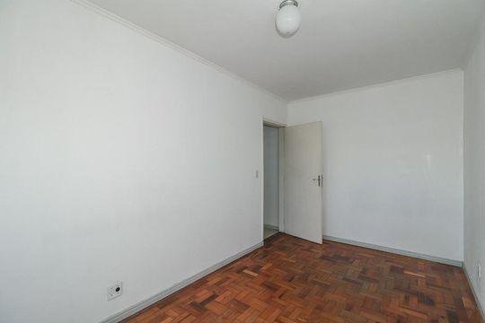 Quarto de apartamento à venda com 1 quarto, 50m² em Jardim São Pedro, Porto Alegre