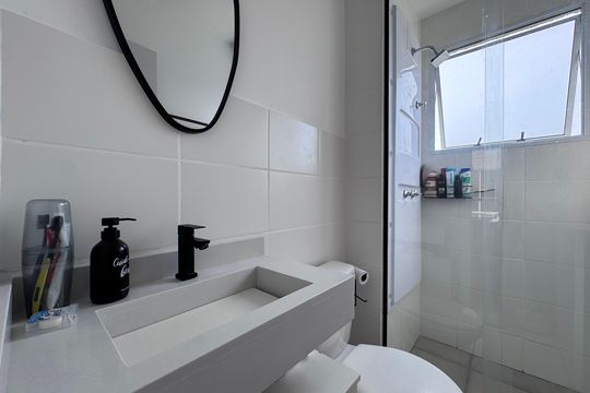 Banheiro Social de apartamento à venda com 2 quartos, 44m² em Vargem Grande, Rio de Janeiro