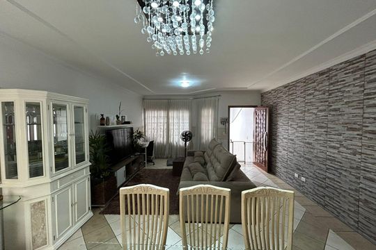 Casa à venda com 3 quartos, 210m² em Assunção, São Bernardo do Campo