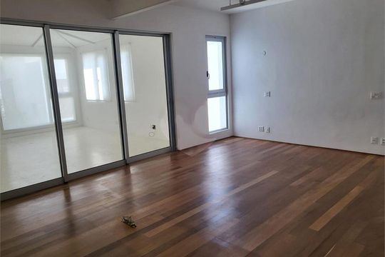 Casa à venda com 3 quartos, 345m² em Água Branca, São Paulo