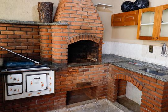 Área comum - Churrasqueira de casa à venda com 3 quartos, 180m² em São Pedro, Osasco
