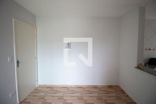 Apartamento para alugar com 2 quartos, 52m² em Vila Cristina, Ferraz de Vasconcelos