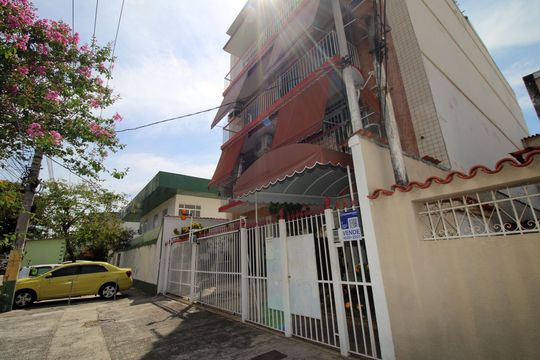 Fachada do Prédio de apartamento à venda com 3 quartos, 79m² em Vila da Penha, Rio de Janeiro