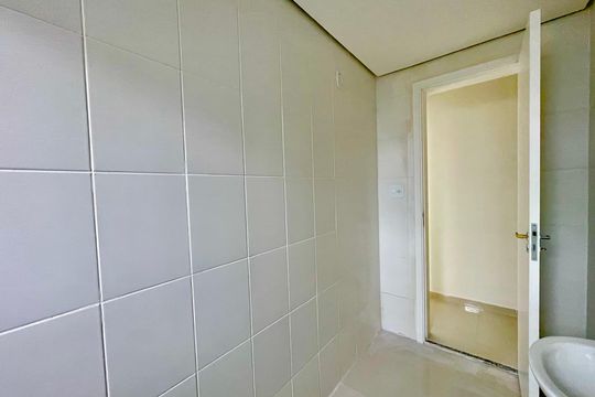 Banheiro de apartamento para alugar com 2 quartos, 64m² em Macedo, Guarulhos