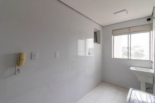 Cozinha de apartamento para alugar com 3 quartos, 64m² em Macedo, Guarulhos