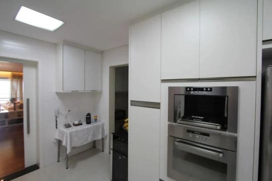 Apartamento para alugar com 3 quartos, 165m² em Vila Congonhas, São Paulo