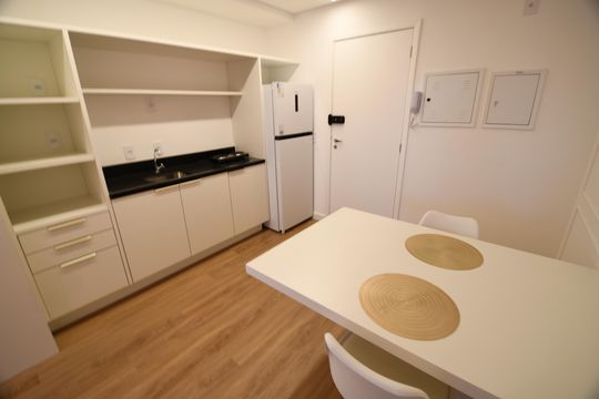 Cozinha de kitnet/studio à venda com 1 quarto, 32m² em Botafogo, Campinas