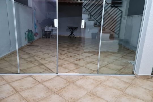 Casa à venda com 3 quartos, 249m² em Parque Sao Domingos, São Paulo