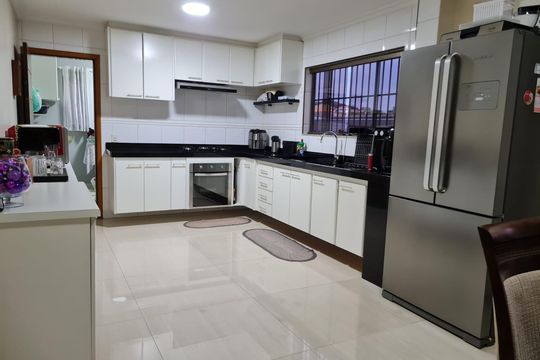 Casa à venda com 3 quartos, 249m² em Parque Sao Domingos, São Paulo