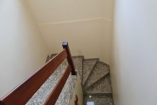 Casa à venda com 3 quartos, 249m² em Parque Sao Domingos, São Paulo