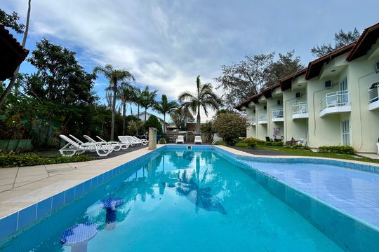 Área comum - Piscina de apartamento para alugar com 1 quarto, 70m² em Campeche Leste, Florianópolis