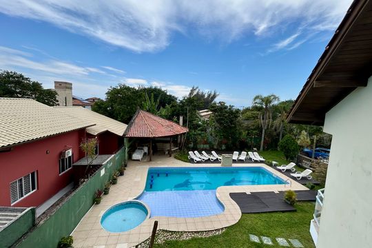 Área comum - Piscina de apartamento para alugar com 1 quarto, 70m² em Campeche Leste, Florianópolis