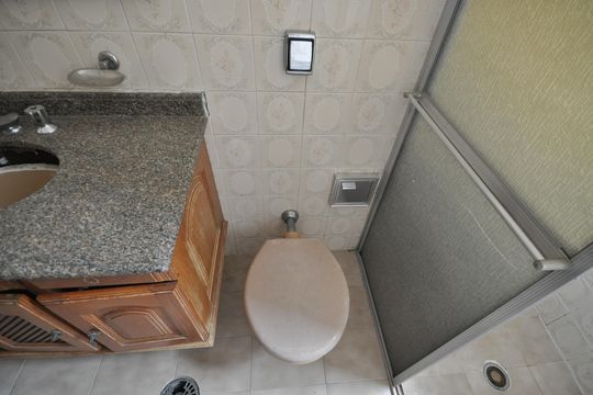 Banheiro 1 de casa para alugar com 2 quartos, 250m² em Vila Paiva, São Paulo