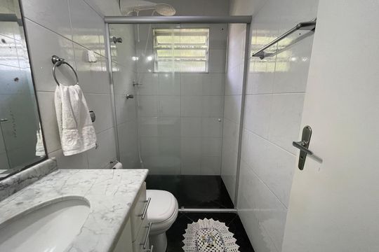 Banheiro 2 de casa à venda com 3 quartos, 122m² em Jaguaré, São Paulo
