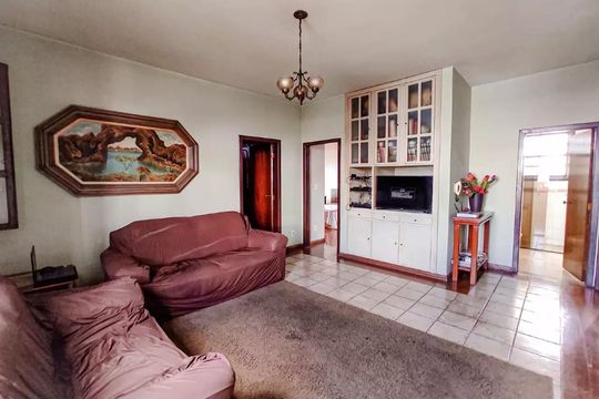 Casa à venda com 4 quartos, 330m² em Eldorado, Contagem