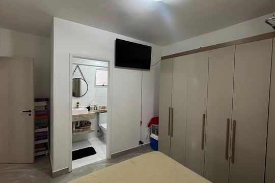Suite de apartamento à venda com 3 quartos, 87m² em Vila Gilda, Santo André