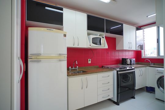 Cozinha de apartamento para alugar com 2 quartos, 80m² em Floresta, Porto Alegre