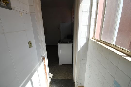 Área de Serviço de apartamento à venda com 2 quartos, 76m² em Centro, Campinas