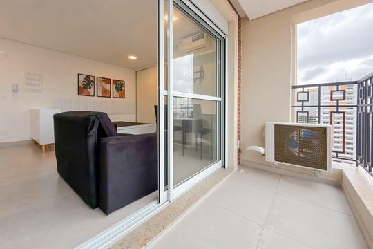 Varanda de kitnet/studio para alugar com 1 quarto, 31m² em Vila Dom Pedro I, São Paulo