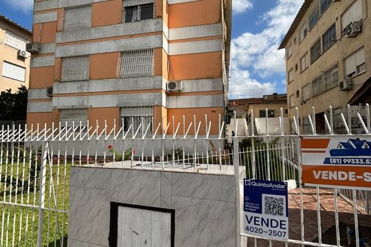 Fachada de apartamento à venda com 2 quartos, 64m² em Petrópolis, Porto Alegre
