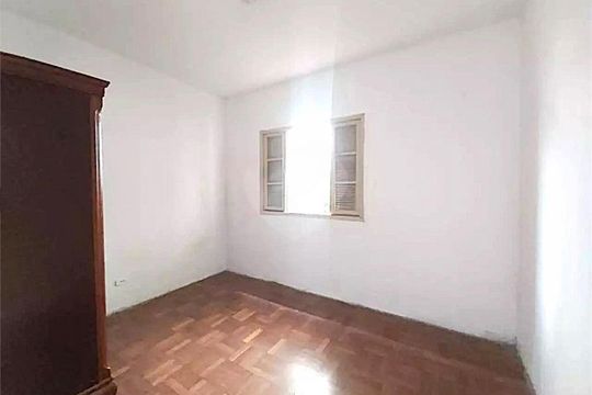 Casa à venda com 3 quartos, 220m² em Mirandópolis, São Paulo