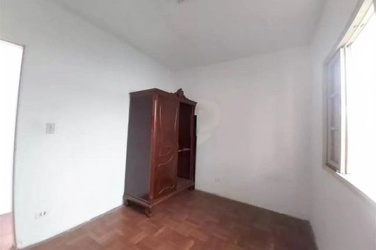 Casa à venda com 3 quartos, 220m² em Mirandópolis, São Paulo
