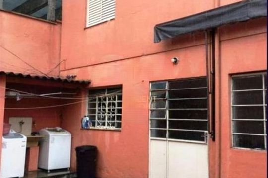 Casa à venda com 3 quartos, 220m² em Mirandópolis, São Paulo