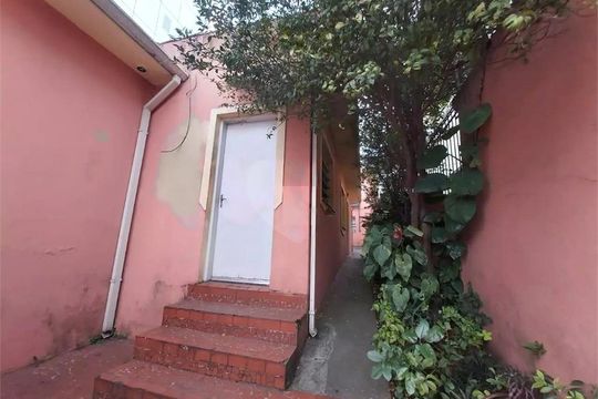 Casa à venda com 3 quartos, 220m² em Mirandópolis, São Paulo